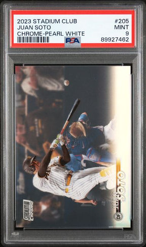 2023 Topps Stadium Club - Juan Soto 205 - Chrome Pearl White /30 - PSA 9